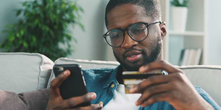 Personal loan vs credit card-find out when personal loans make more sense.